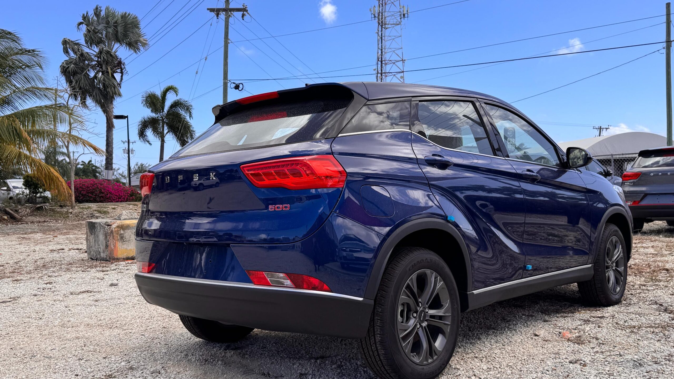 Dongfeng Glory 500 SUV (Blue)